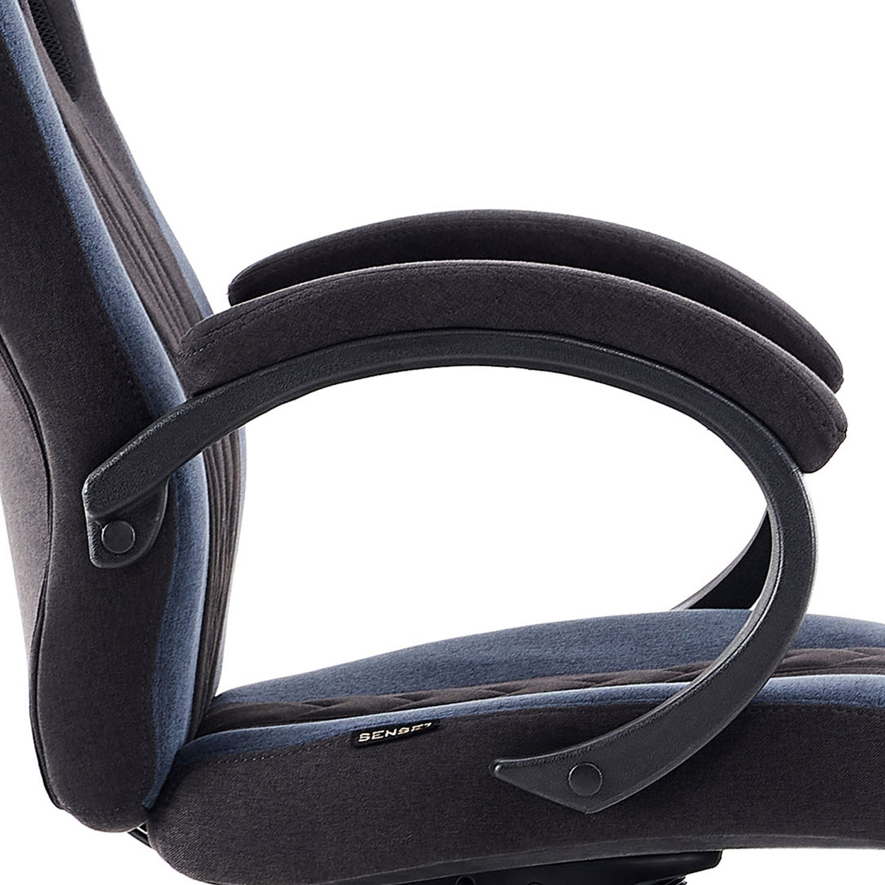 Ventilacija naslona i stilski dizajn Sense7 Prism