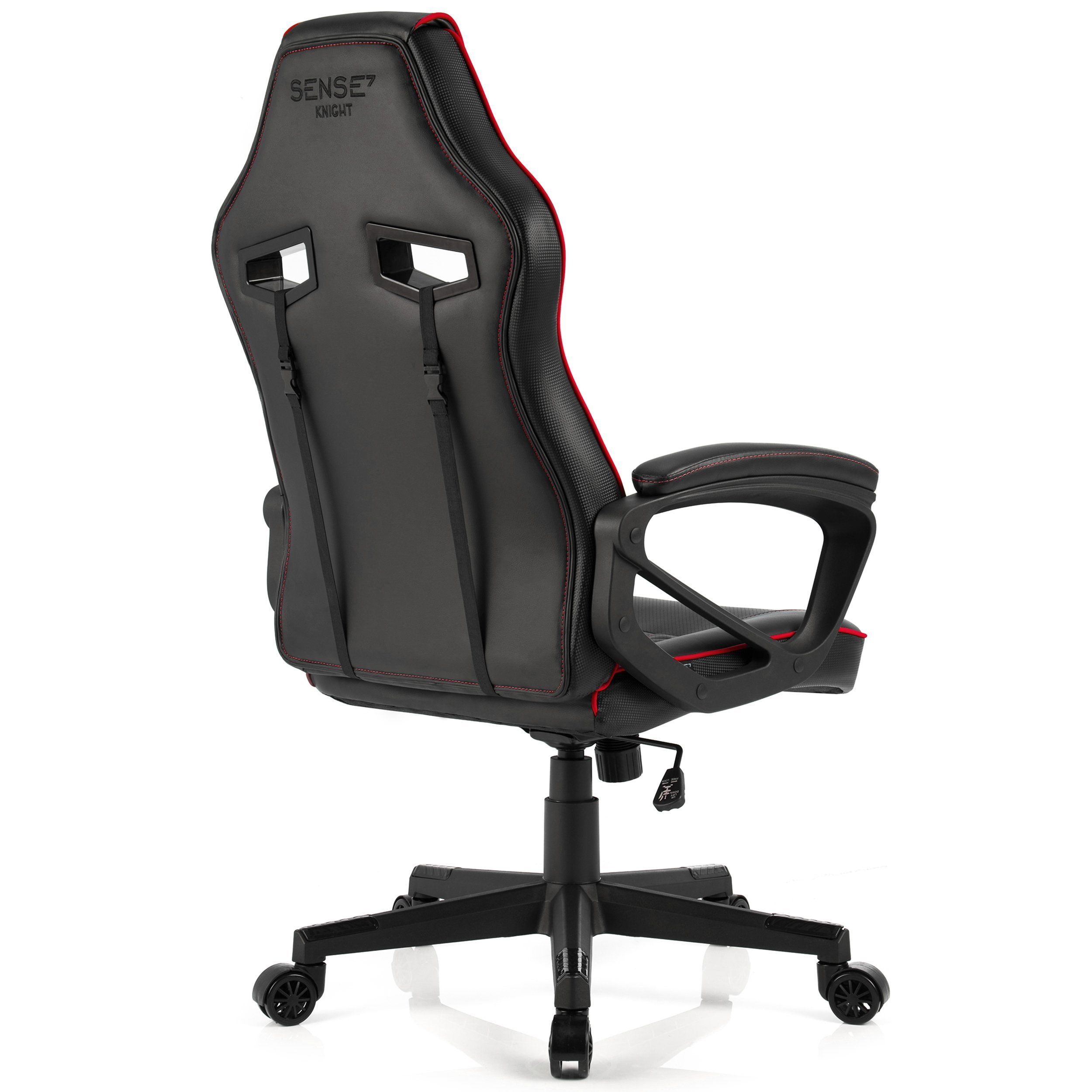 Širok sedež in mehki nasloni za roke