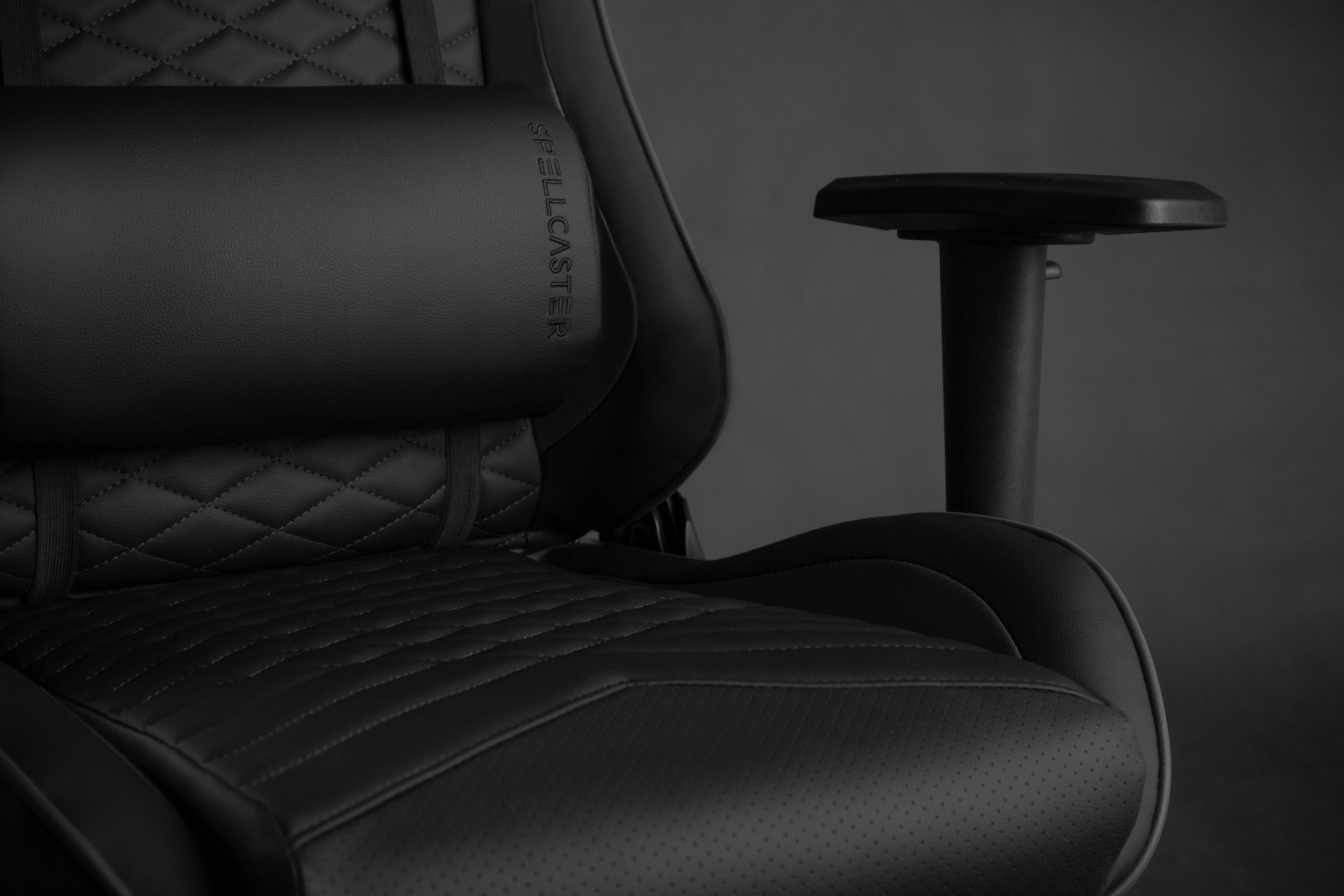 Detajl oblazinjenja iz HDE™ ekološkega usnja