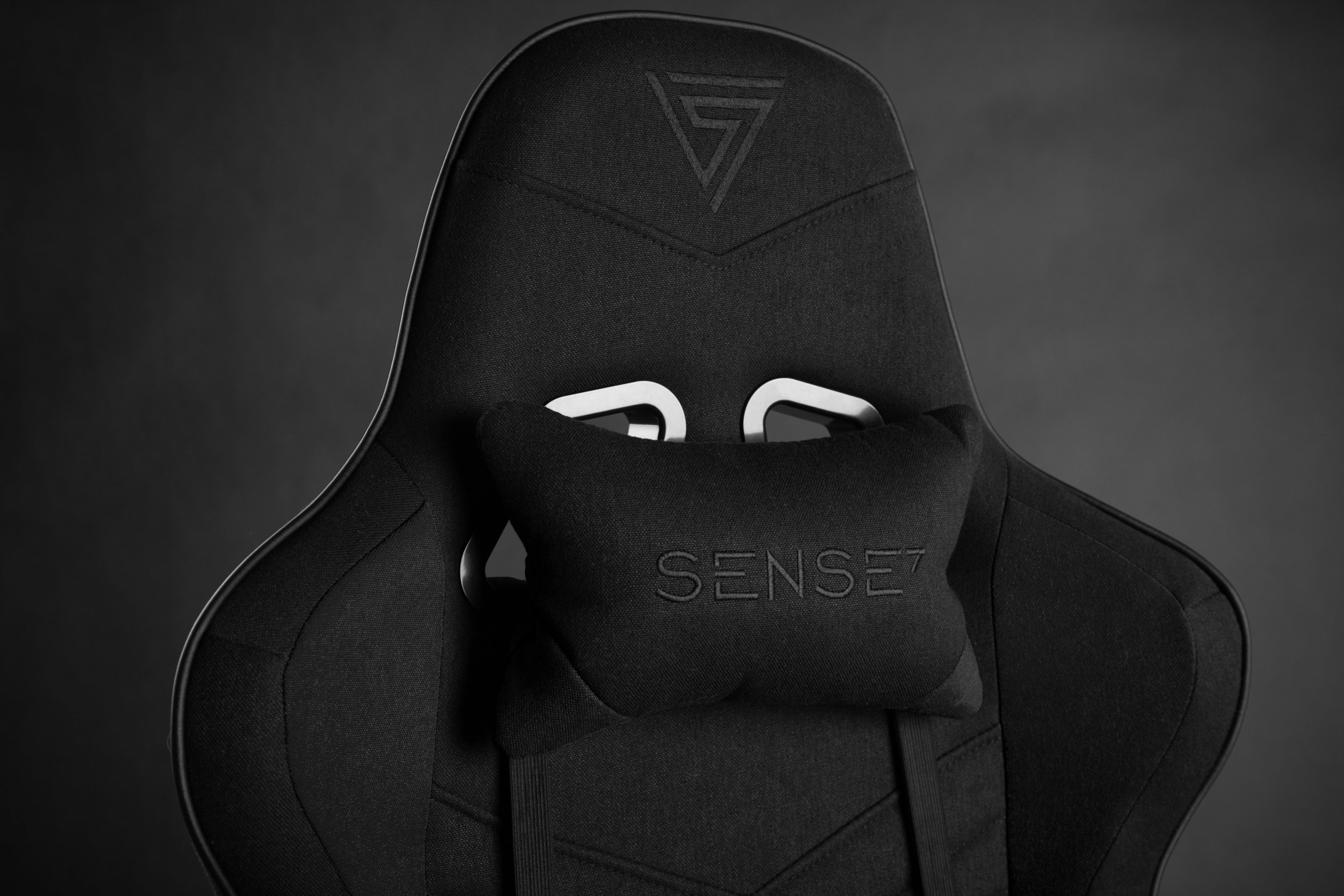 Trpežna jeklena konstrukcija stola za 150 kg