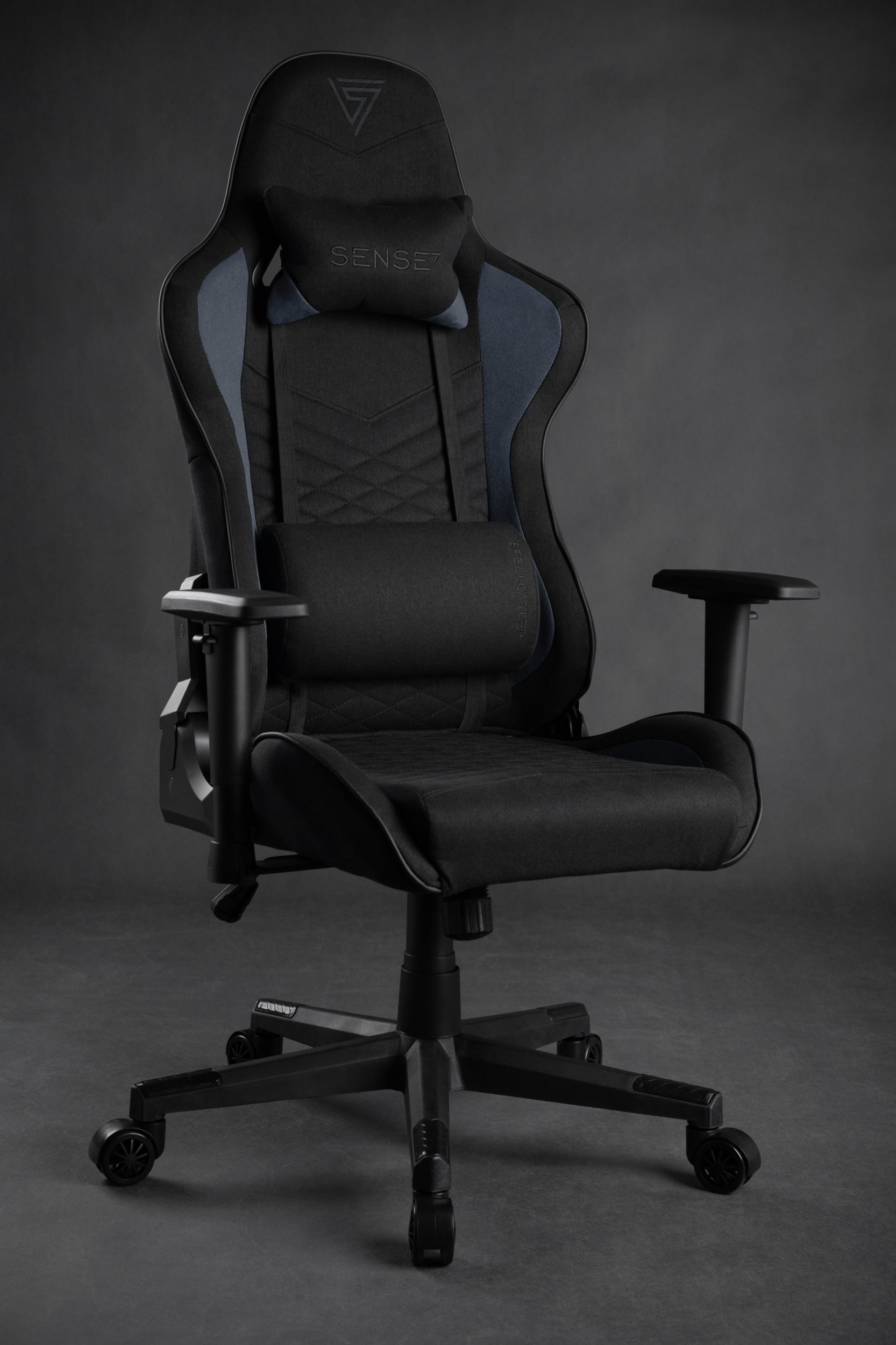 SENSE7 Spellcaster - robusna čelična konstrukcija